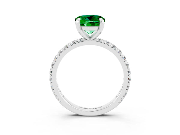 Platinum Round Cut Emerald Pavé Solitaire Ring with Round Band and Prong Setting