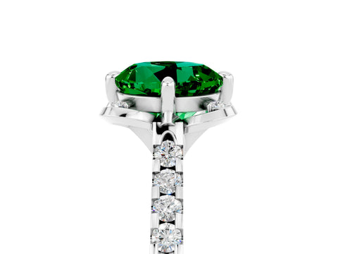 White gold Round Cut Emerald Ring with Pavé Band and Floral Prong Setting_5
