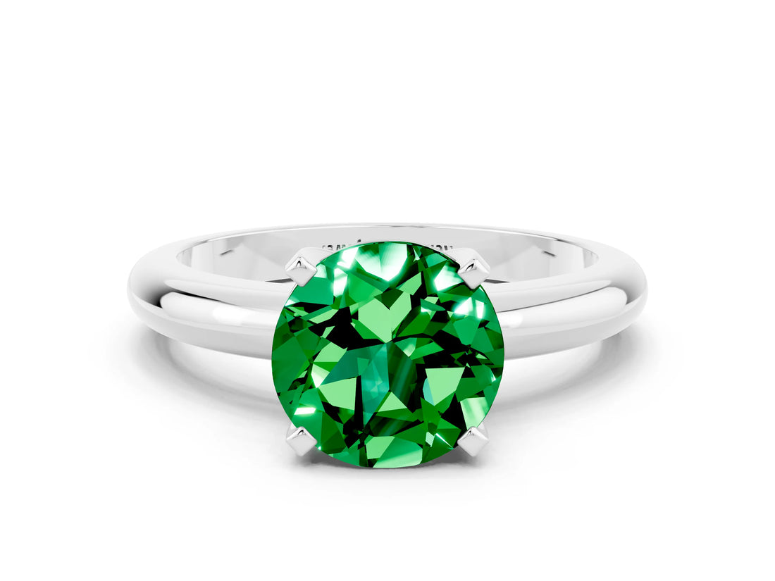 White gold Round Cut Emerald Solitaire Engagement Ring with Round Band and Four-Prong Setting