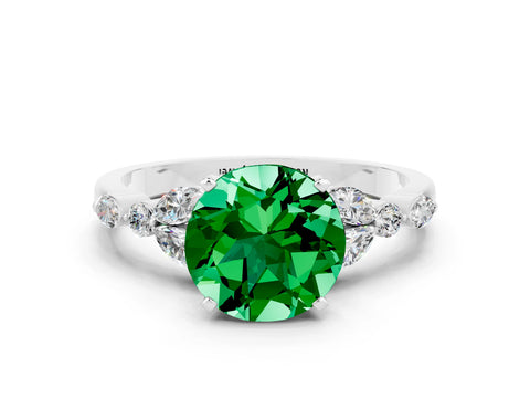 White gold Round Cut Emerald Solitaire Ring with Side Stones and Four-Prong Setting_12