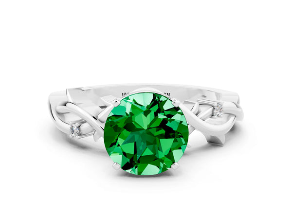 White gold Round Cut Emerald Solitaire Ring with Twisted Band and Prong Setting