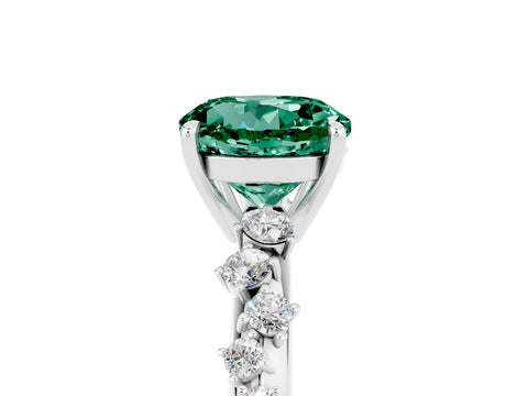 White gold Round Cut Green Sapphire Cluster Side Stone Solitaire Ring with Prong Setting_29