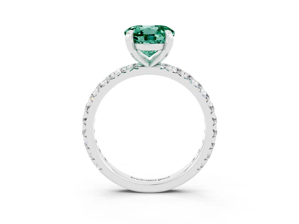 White gold Round Cut Green Sapphire Pavé Solitaire Ring with Round Band and Prong Setting