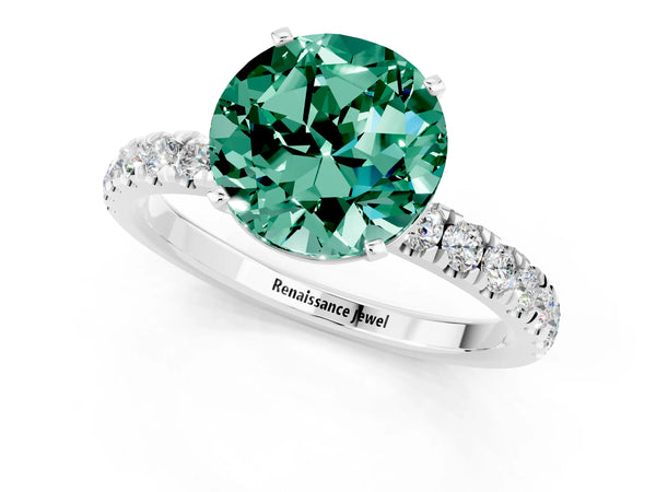 White gold Round Cut Green Sapphire Solitaire Ring with Pavé Accents and Four-Prong Setting
