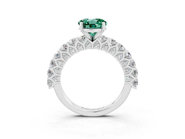 Platinum Round Cut Green Sapphire Solitaire Ring with Shared Prong Pavé Band and Four-Prong Setting