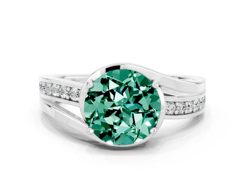 White gold Round Cut Green Sapphire Solitaire Ring with Split Shank and Prong Setting