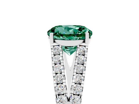 White gold Round Cut Green Sapphire Split Shank Pavé Engagement Ring with Four-Prong Setting_17