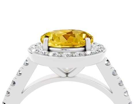 White gold Round Cut Halo Diamond Ring with Pavé Band and Three-Prong Setting_4