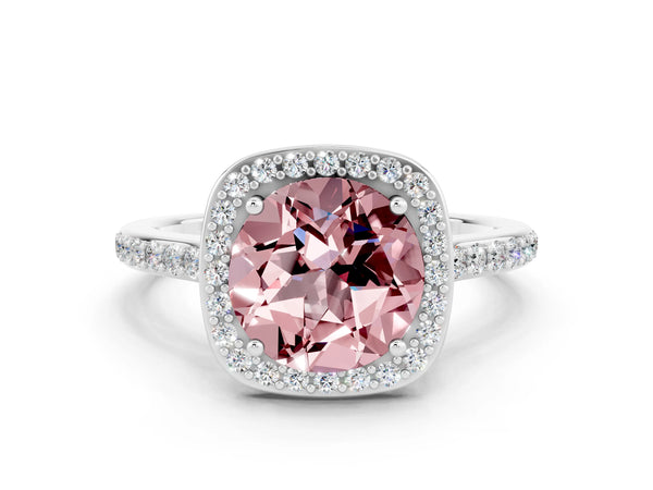White gold Round Cut Halo Round Diamond Pavé Band with Four-Prong Setting