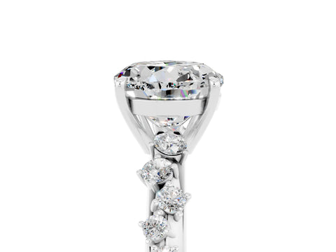 White gold Round Cut Moissanite Cluster Side Stone Solitaire Ring with Prong Setting_29