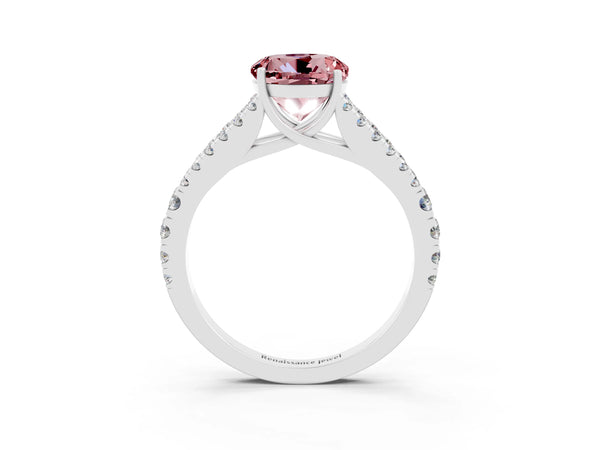 White gold Round Cut Morganite Split Shank Pavé Engagement Ring with Four-Prong Setting