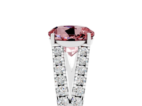 White gold Round Cut Morganite Split Shank Pavé Engagement Ring with Four-Prong Setting_17