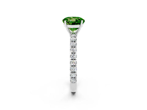 White gold Round Cut Peridot Pavé Solitaire Engagement Ring with Four-Prong Setting_14