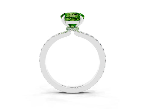 White gold Round Cut Peridot Ring with Pavé Band and Four-Prong Setting_3