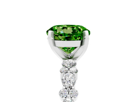 White gold Round Cut Peridot Side Stone Solitaire Ring with Round  and Four-Prong Setting_53