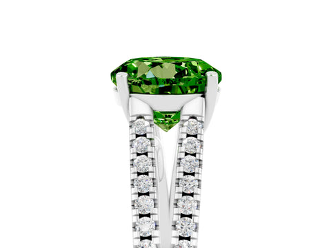 White gold Round Cut Peridot Solitaire Engagement Ring with Split Shank Pavé Band_5