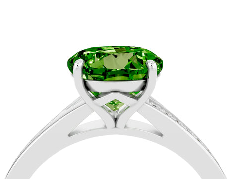 White gold Round Cut Peridot Solitaire Ring with Pavé Band and Prong Setting_4