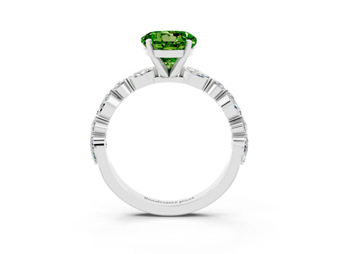 White gold Round Cut Peridot Solitaire with Side Stones on a Pavé Band and Four-Prong Setting_3