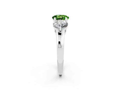 White gold Round Cut Peridot Three-Stone Ring with Prong Setting and Classic Band_2