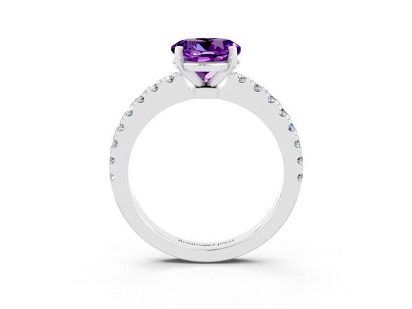 Platinum Round Cut Solitaire Amethyst with Pavé Band and Four-Prong Setting