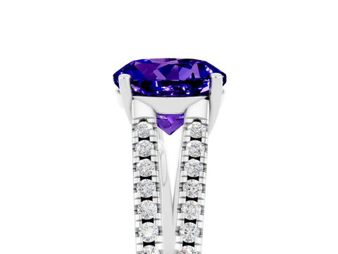 White gold Round Cut Tanzanite Solitaire Engagement Ring with Split Shank Pavé Band_5