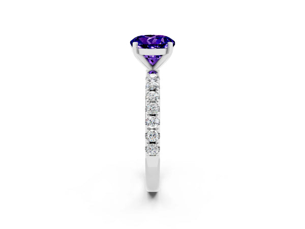 White gold Round Cut Tanzanite Solitaire Pavé Band with Four-Prong Setting