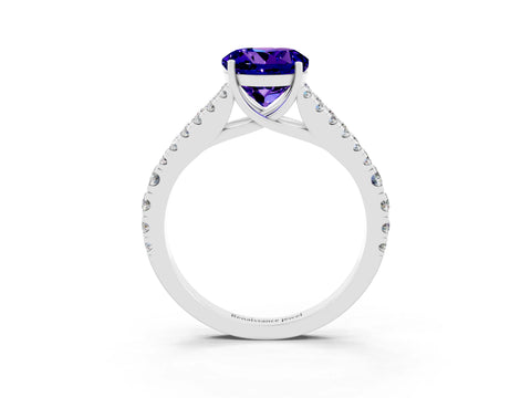 White gold Round Cut Tanzanite Split Shank Pavé Engagement Ring with Four-Prong Setting_15