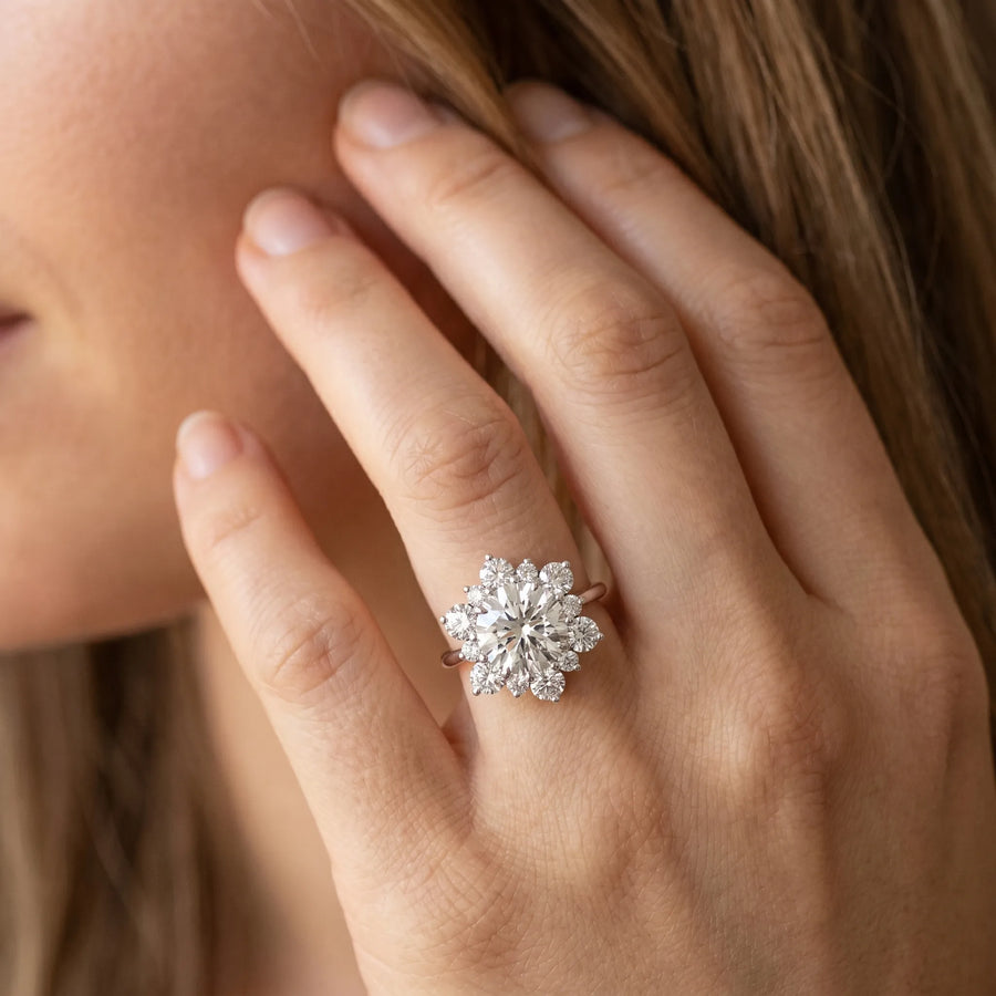 White gold Round Diamond Cluster Halo Ring with Solitaire Band and Four-Prong Setting