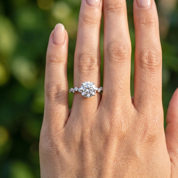 White gold Round Diamond Cluster Prong-Set Solitaire Ring