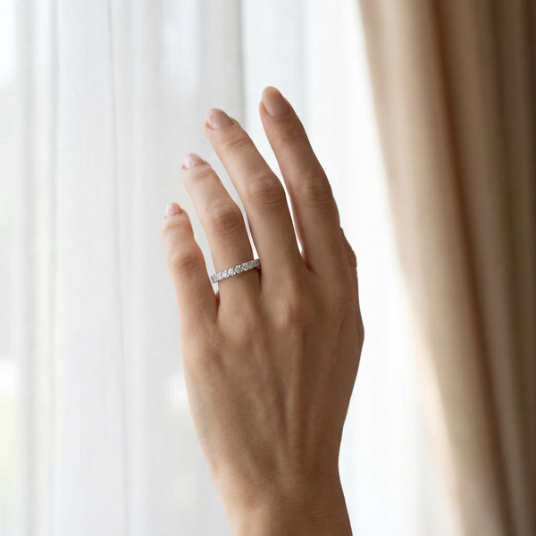 White gold Round Diamond Pavé Curved Wedding Band