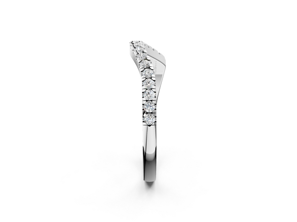 White gold Round Diamond Pavé Twist Band with U-Prong Setting