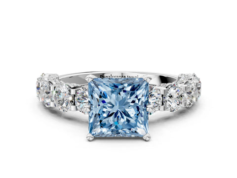 White gold Round Diamond Side Stone Engagement Ring with Six-Prong Setting_18