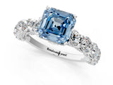 White gold Round Diamond Side Stone Engagement Ring with Six-Prong Setting_1