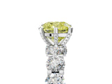 White gold Round Diamond Side Stone Engagement Ring with Six-Prong Setting_31
