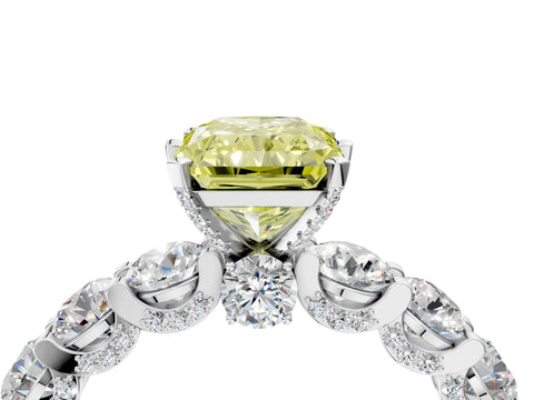 White gold Round Diamond Side Stone Engagement Ring with Six-Prong Setting_4