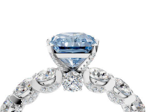 White gold Round Diamond Side Stone Engagement Ring with Six-Prong Setting_4