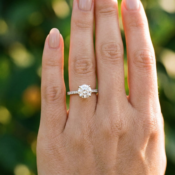 White gold Round Diamond Solitaire Ring with Classic Band and Four-Prong Setting