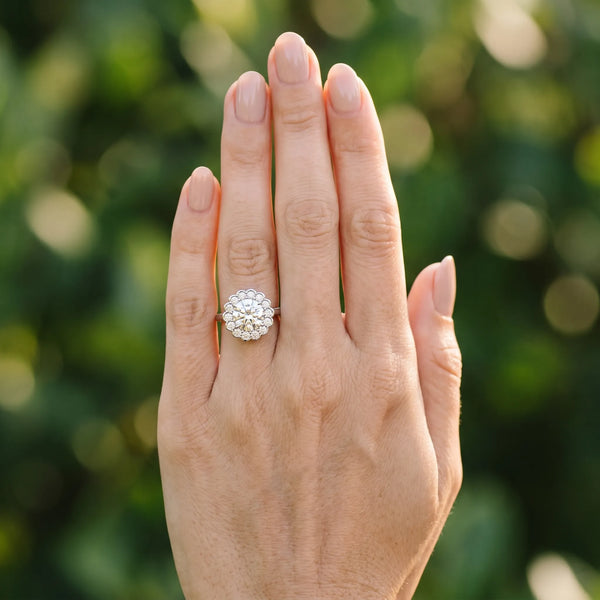 White gold Round Halo Cluster Diamond Engagement Ring with Solitaire Band and Prong Setting