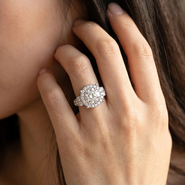 White gold Round Halo Diamond Engagement Ring with Split Shank and Four-Prong Setting