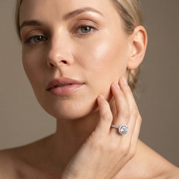 White gold Round Halo Diamond Pavé Band with Four-Prong Setting