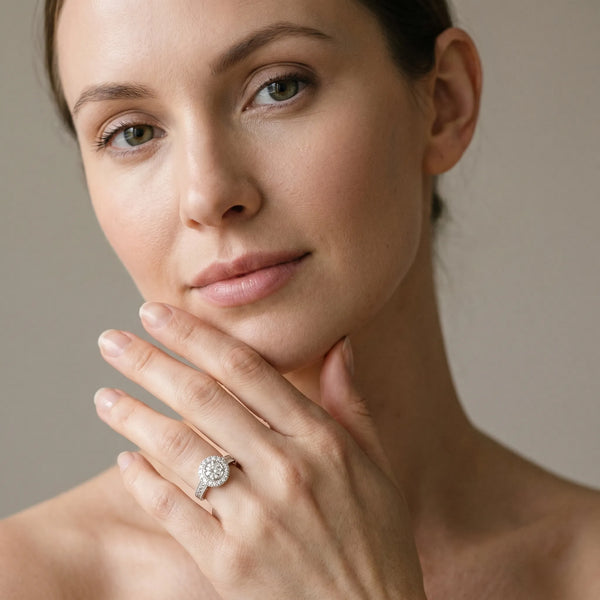 White gold Round Halo Diamond Ring with Milgrain Bezel and Prong Setting