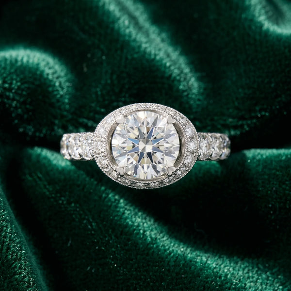 White gold Round Halo Pavé Split Shank Heart Prong Ring