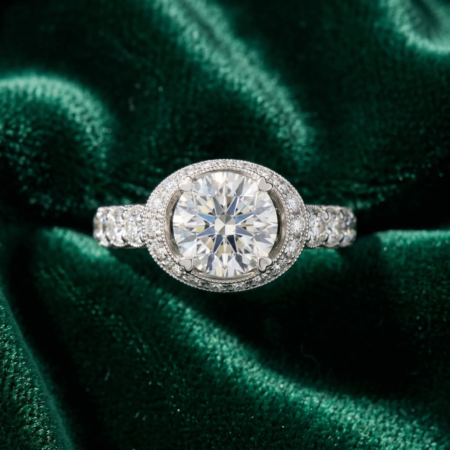 White gold Round Halo Pavé Split Shank Heart Prong Ring