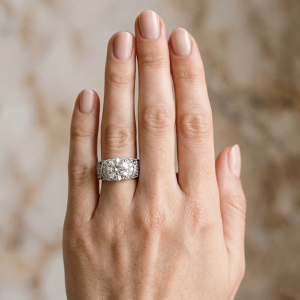 White gold Round Halo Pave Diamond Engagement Ring with Milgrain Detailing