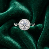 White gold Round Halo Twist Band Solitaire Ring_15