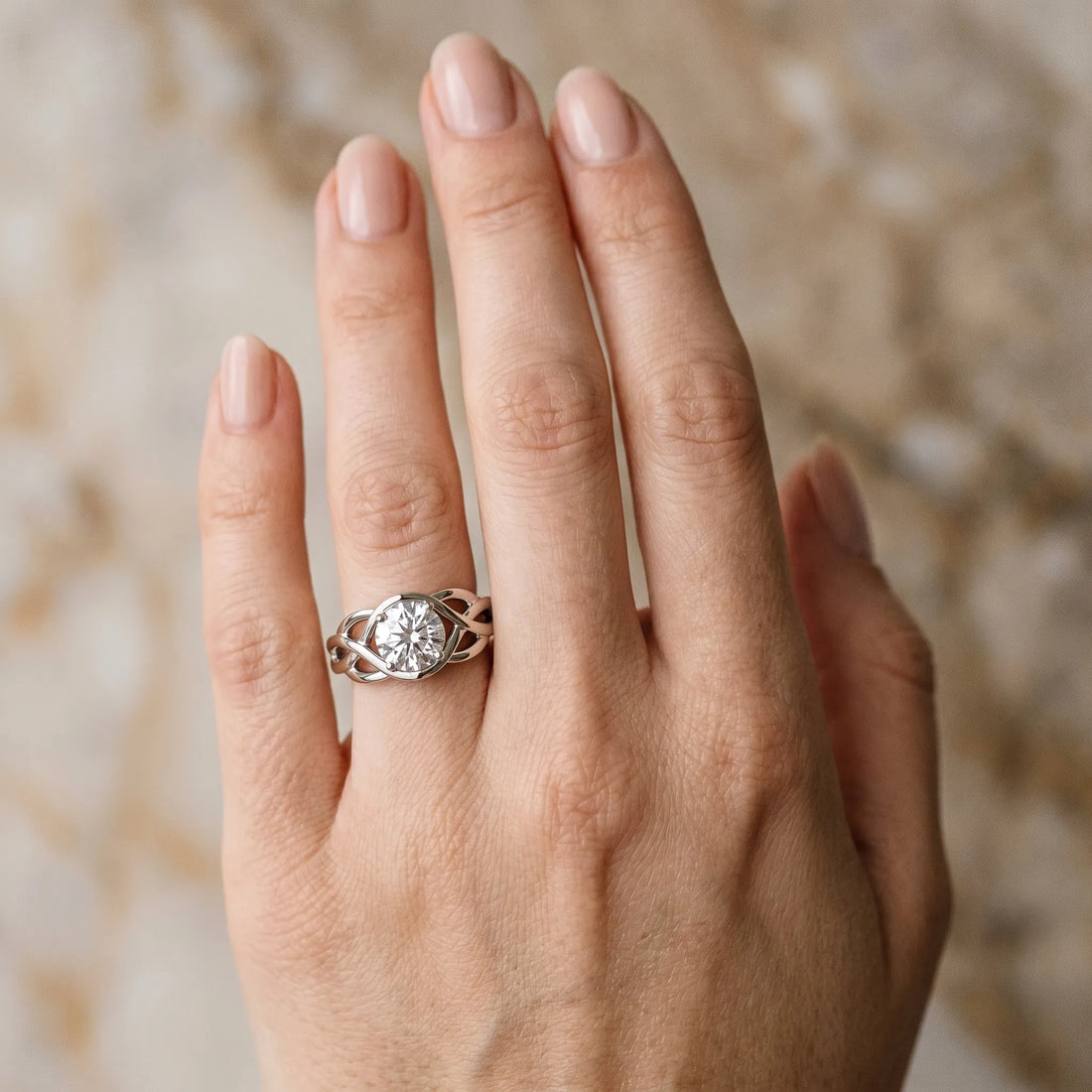 White gold Round Solitaire Intertwined Band Prong Setting Ring_25