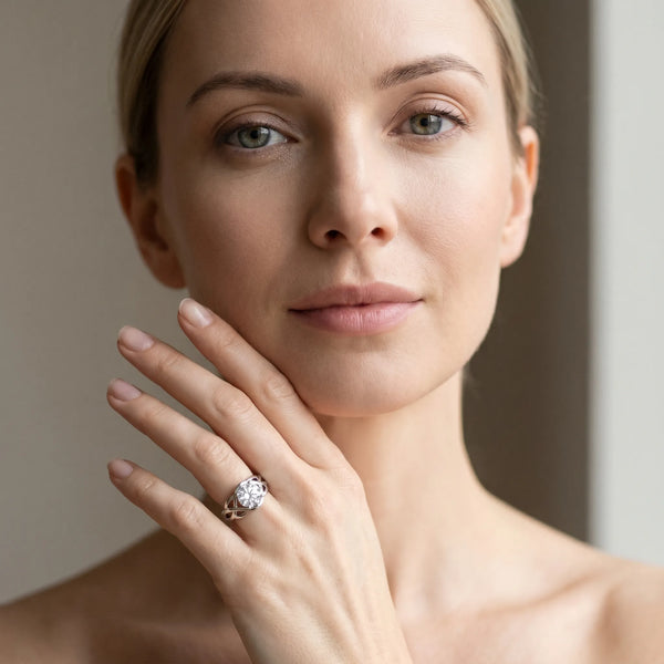 White gold Round Solitaire Intertwined Band Prong Setting Ring