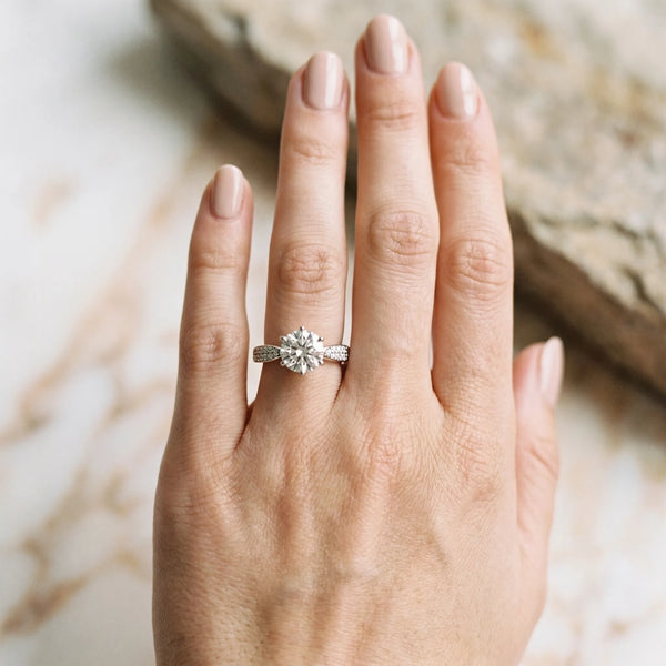 White gold Round Solitaire Pavé Split Shank Six-Prong Diamond Ring