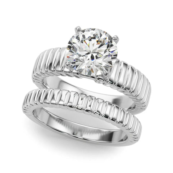 White gold Round Solitaire Ribbed Band with Four-Prong Setting