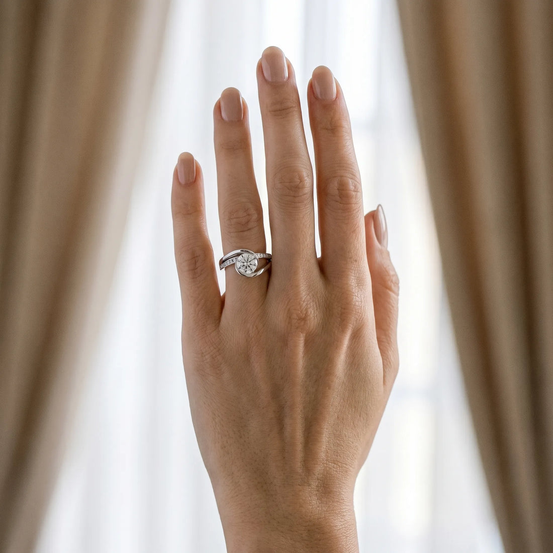 White gold Round Solitaire Tension-Set Diamond Split Shank Ring_28